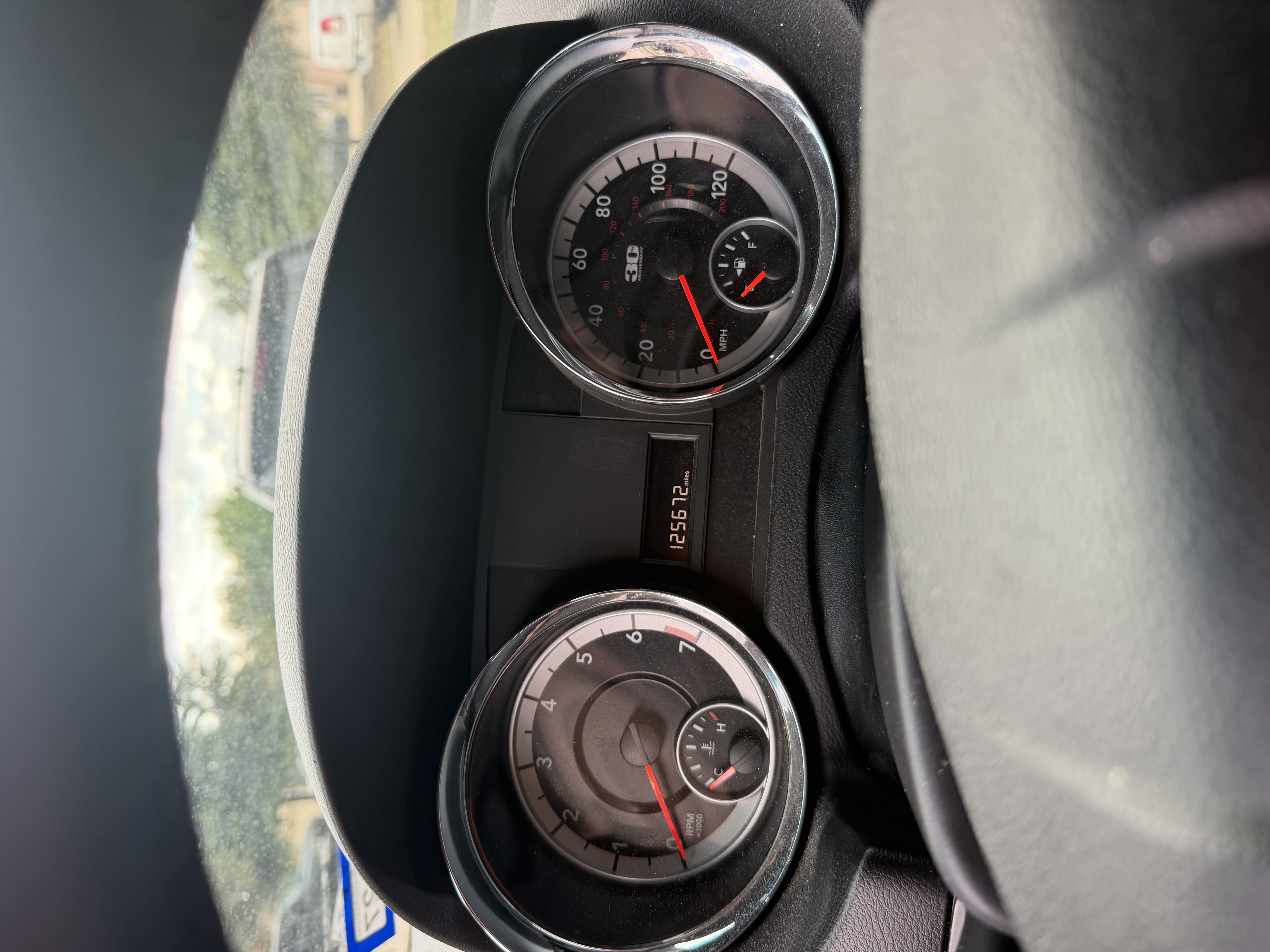 Used 2014 Dodge Grand Caravan SXT FWD image 6