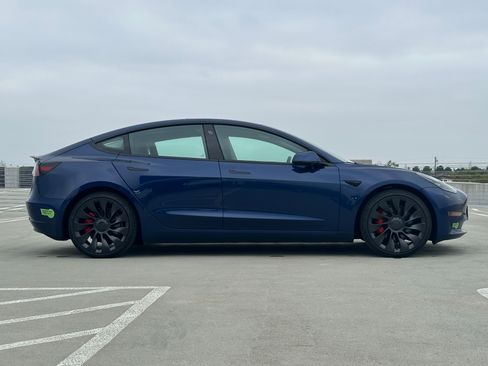 Used 2023 Tesla Model 3 Performance AWD/4WD image 4