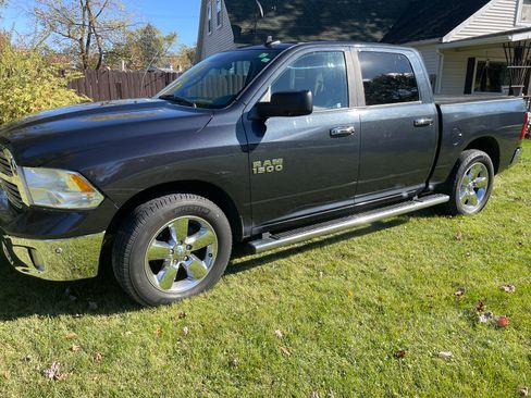 Used 2016 RAM 1500 Big Horn image 2