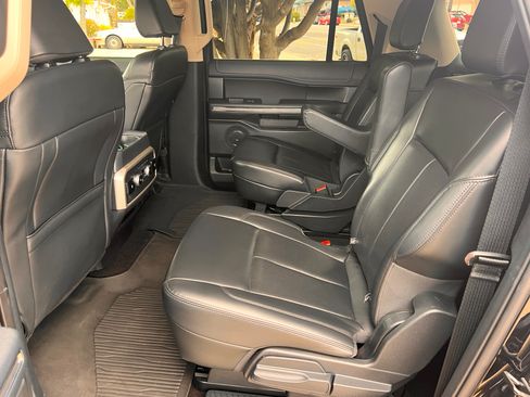 Used 2022 Ford Expedition Max XLT RWD image 8