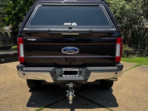 Used 2019 Ford F250 Lariat w/ Lariat Ultimate Package AWD/4WD image 8
