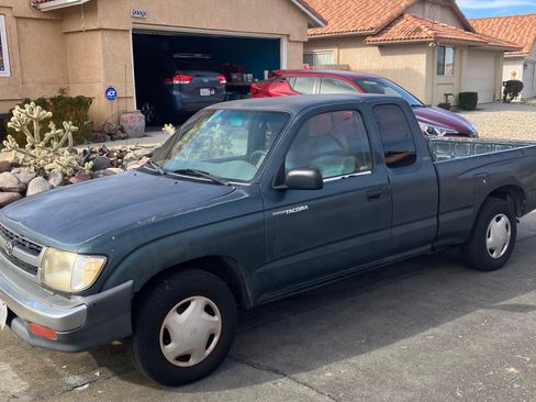 Used 1998 Toyota Tacoma 2WD Xtracab image 8