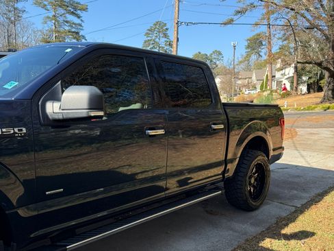 Used 2015 Ford F150 XLT w/ Equipment Group 302A Luxury image 12