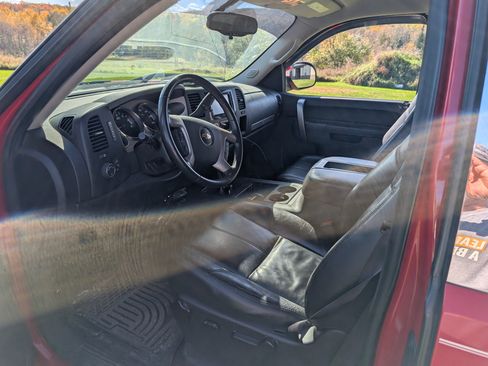 Used 2012 Chevrolet Silverado 1500 LT image 5