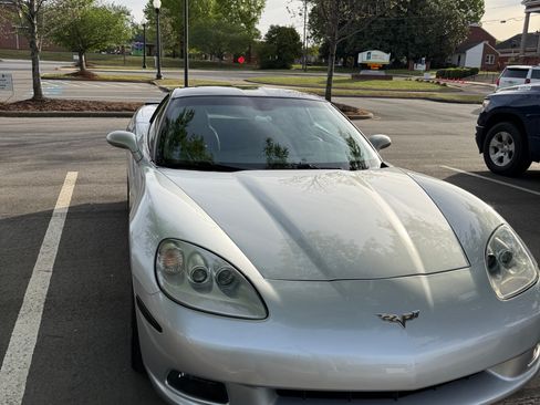 Used 2009 Chevrolet Corvette Coupe RWD image 9