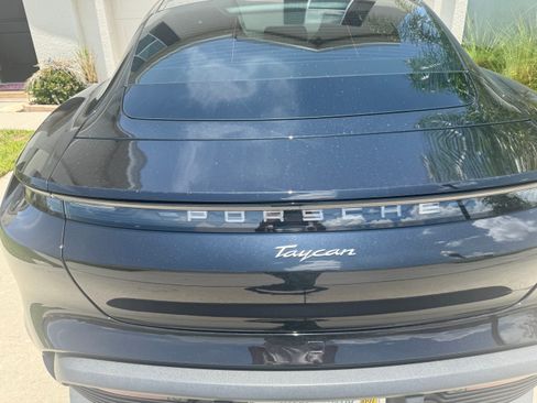 Used 2023 Porsche Taycan RWD image 11
