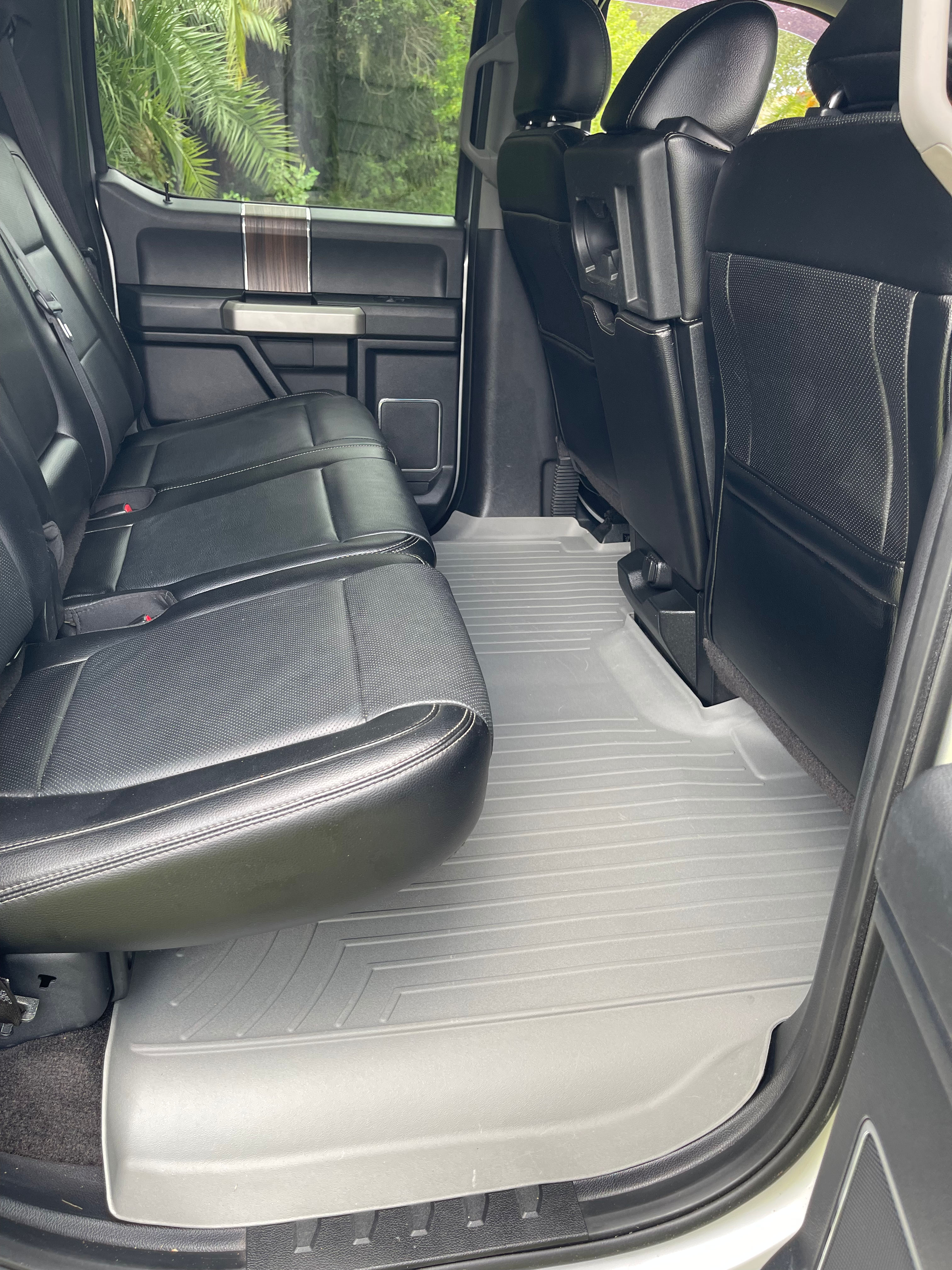 Used 2017 Ford F150 Lariat w/ Trailer Tow Package RWD image 20