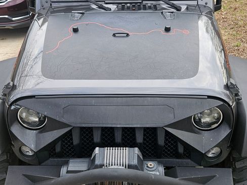 Used 2017 Jeep Wrangler Unlimited Sport image 13