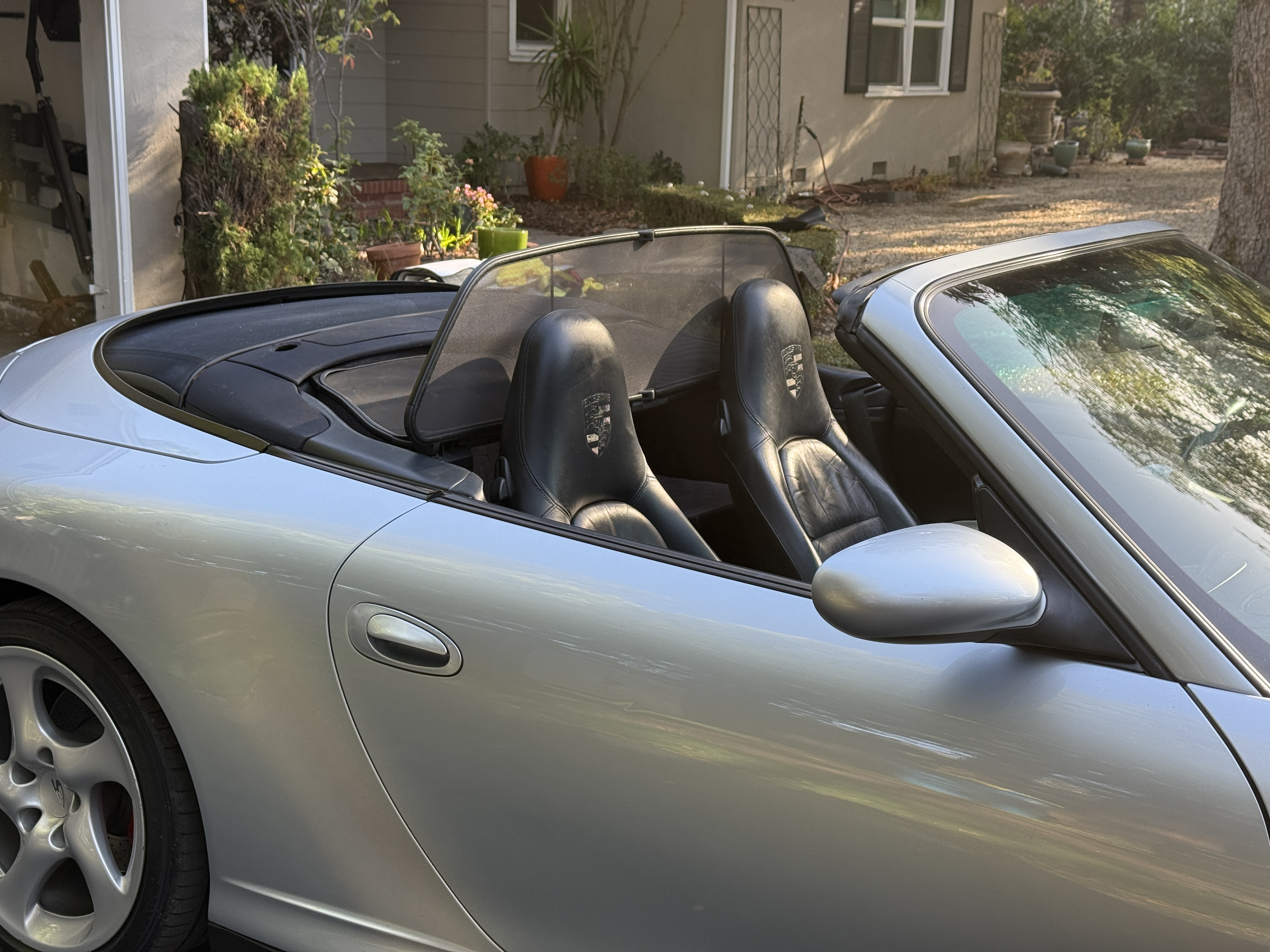 Used 2004 Porsche 911 Carrera 4S AWD/4WD image 25