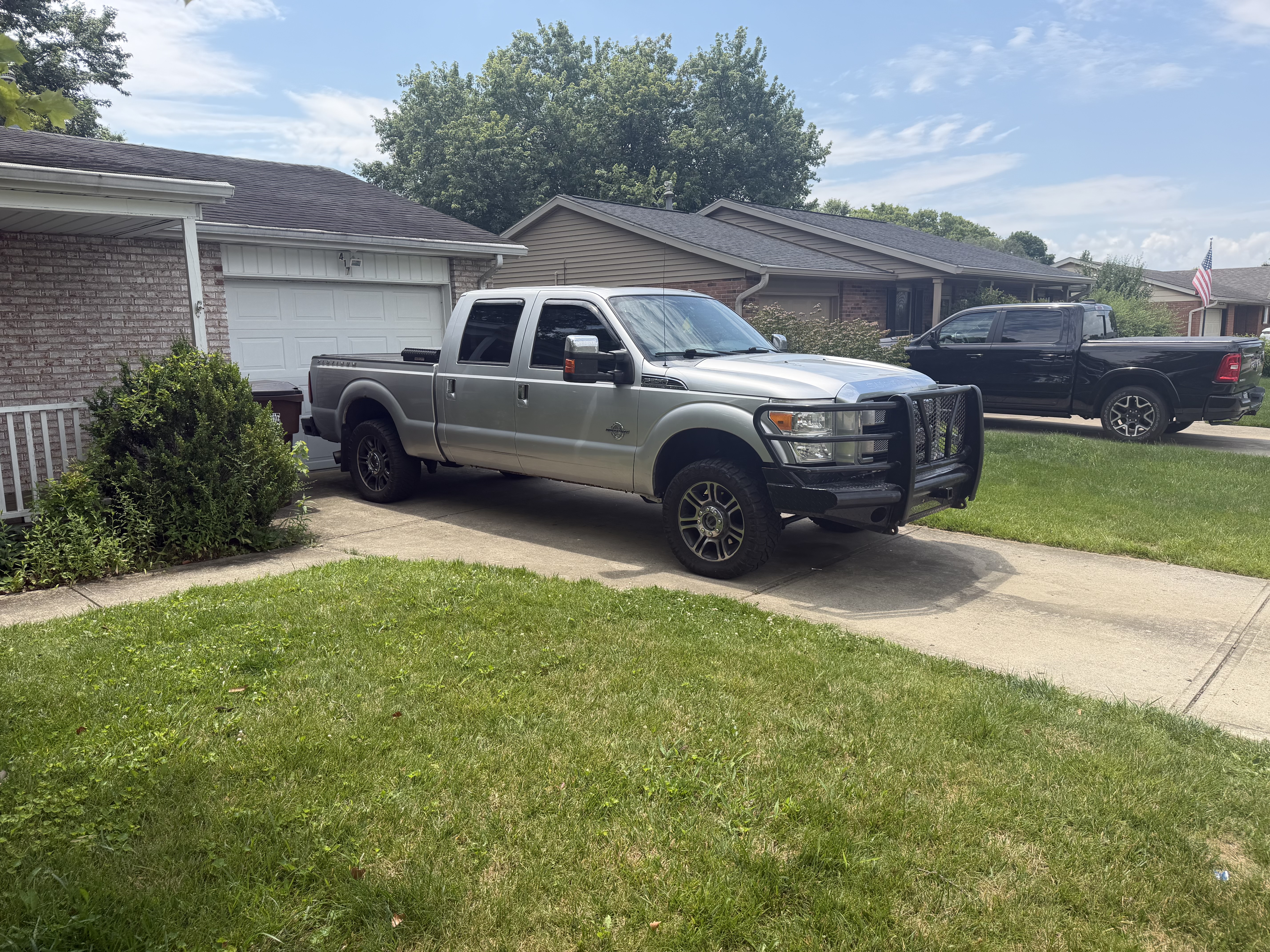 Used 2014 Ford F250 Platinum w/ Platinum Package AWD/4WD image 1