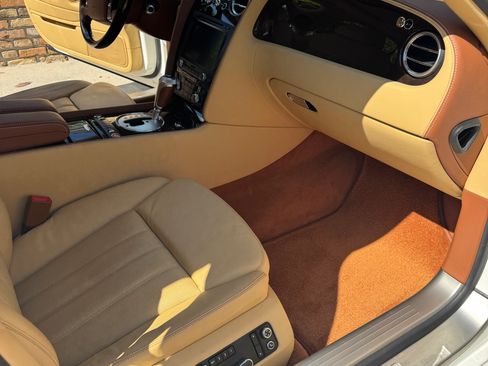 Used 2012 Bentley Flying Spur Flying Spur Speed image 11