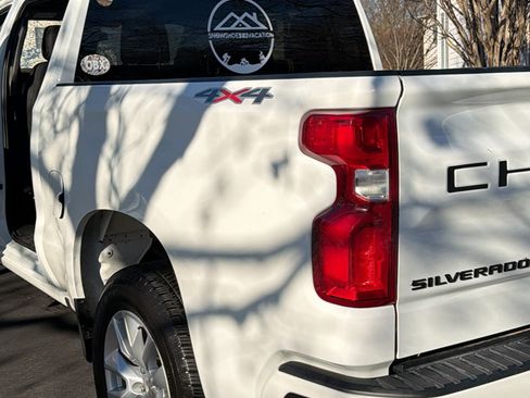 Used 2022 Chevrolet Silverado 1500 Custom w/ LPO, Dark Essentials Package image 6