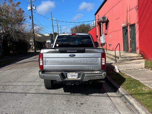 Used 2020 Ford F250 XLT w/ XLT Premium Package image 5