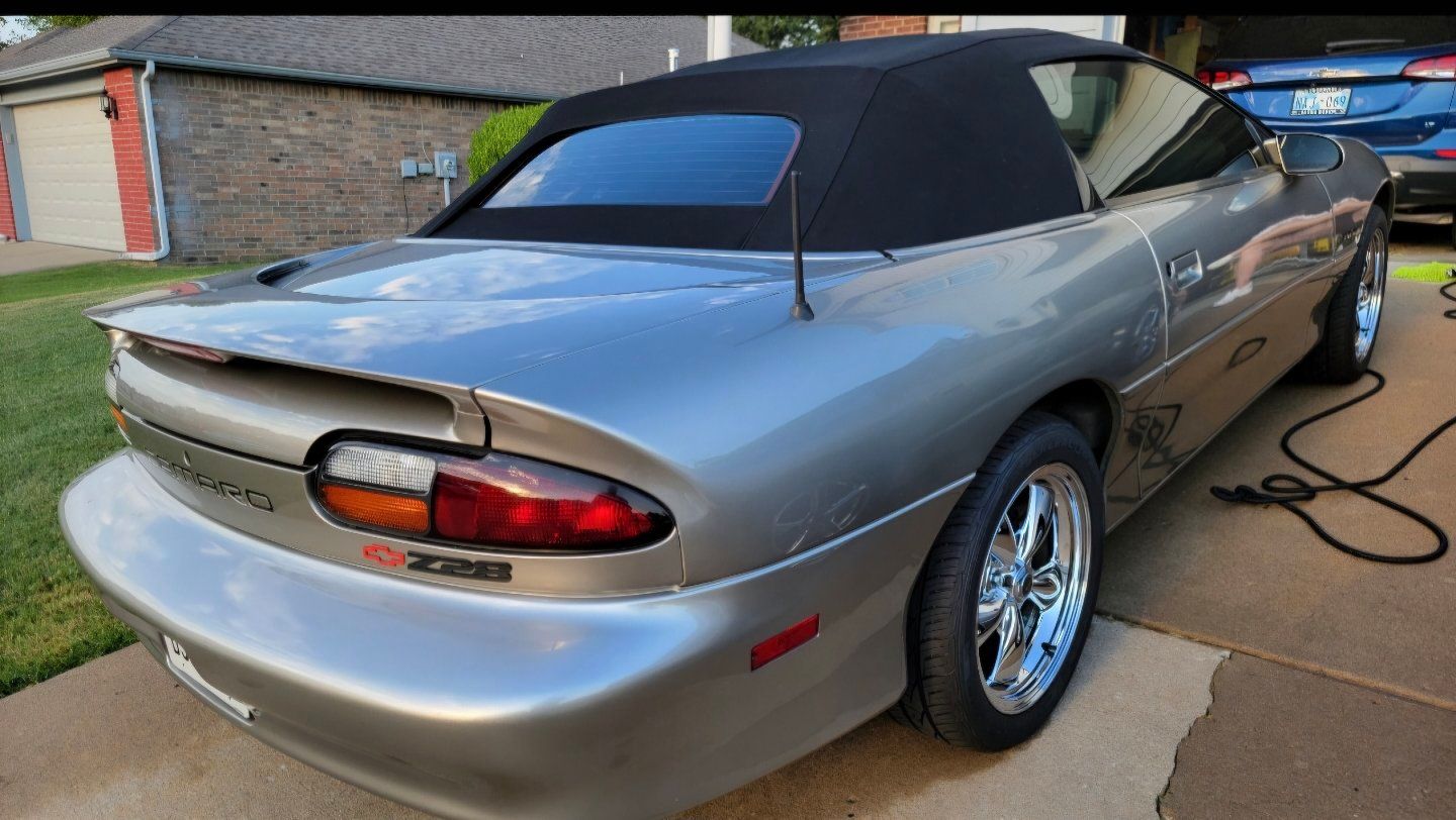 Used 2001 Chevrolet Camaro Z28 RWD image 5