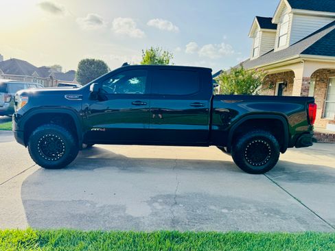 Used 2020 GMC Sierra 1500 AT4 w/ AT4 Premium Package AWD/4WD image 5