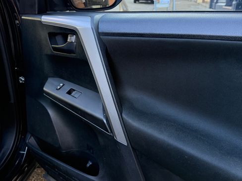 Used 2017 Toyota RAV4 LE image 13