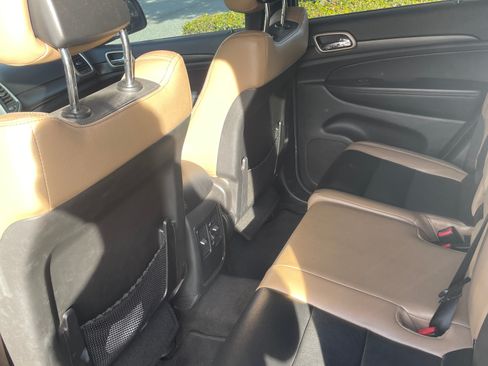 Used 2014 Jeep Grand Cherokee Laredo w/ Quick Order Package 23E image 11