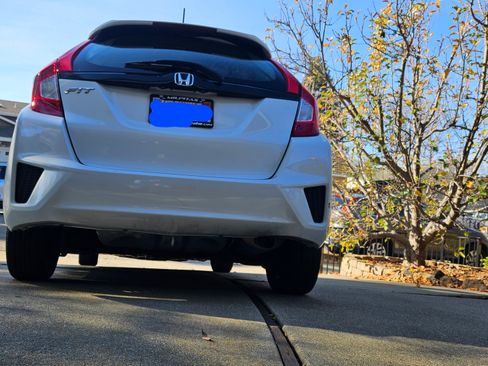 Used 2017 Honda Fit LX image 22