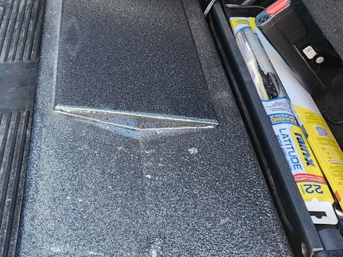 Used 2015 Ford F150 Platinum w/ Equipment Group 701A Luxury image 22