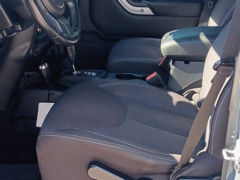 Used 2014 Jeep Wrangler Unlimited Sahara w/ Connectivity Group image 5