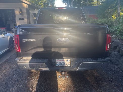 Used 2017 Ford F150 Lariat w/ Equipment Group 502A Luxury image 5