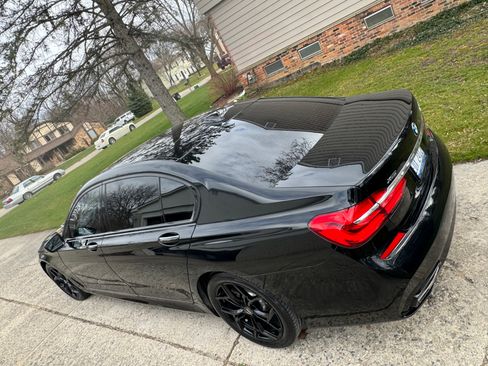 Used 2019 BMW 740i xDrive image 11