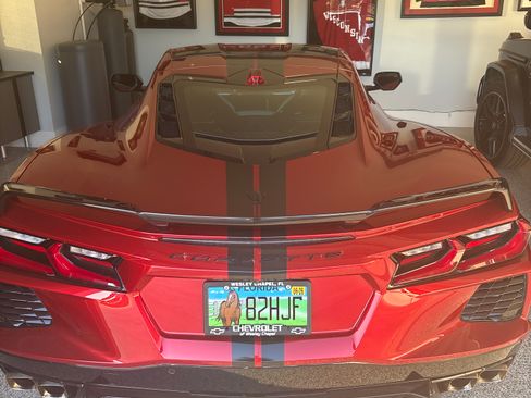 Used 2021 Chevrolet Corvette Stingray Premium Cpe w/ Z51 Performance Package image 2