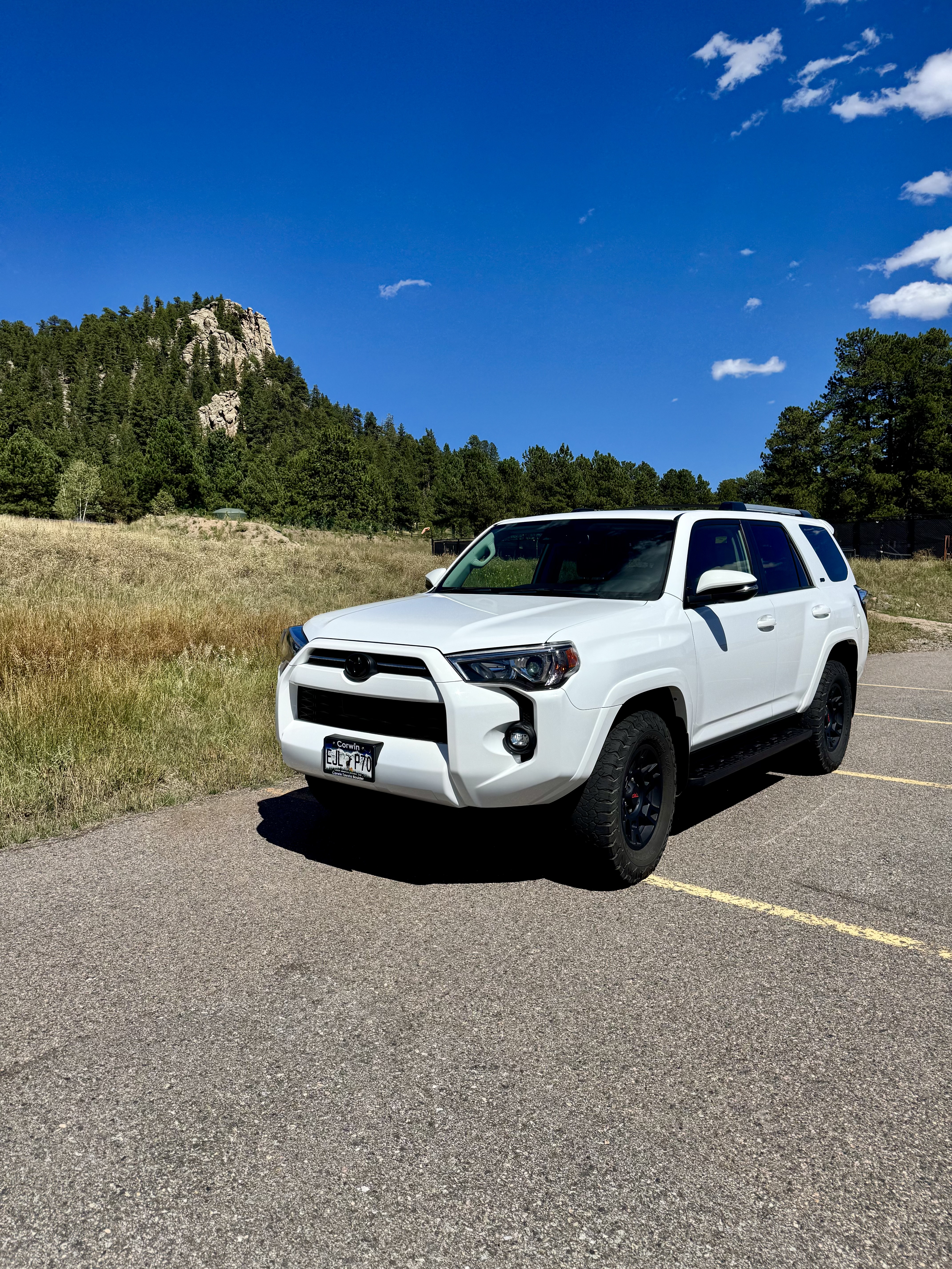 Used 2024 Toyota 4Runner SR5 Premium w/ Moonroof Package AWD/4WD image 2