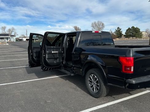 Used 2018 Ford F150 Lariat w/ Equipment Group 502A Luxury image 8