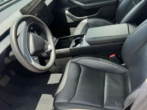 Used 2024 Tesla Model 3 Long Range AWD/4WD image 13