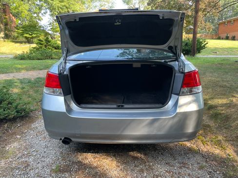 Used 2013 Subaru Legacy 2.5i Premium image 11