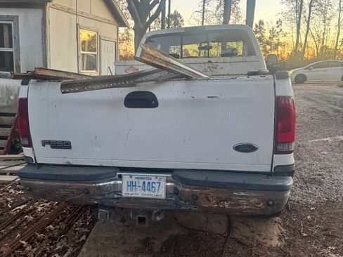 Used 2002 Ford F250 4x4 SuperCab Super Duty image 1