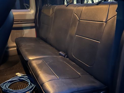 Used 2007 Ford F350 XLT image 14