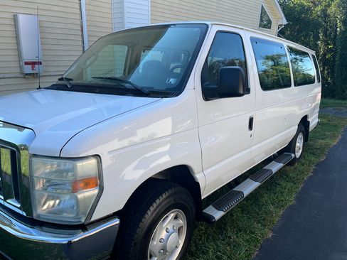 Used 2008 Ford E-350 and Econoline 350 XLT image 13