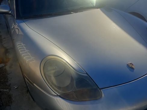 Used 2000 Porsche 911 Carrera image 2