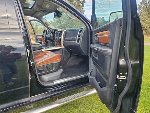 Used 2013 RAM 3500 Laramie Longhorn w/ Convenience Group image 11