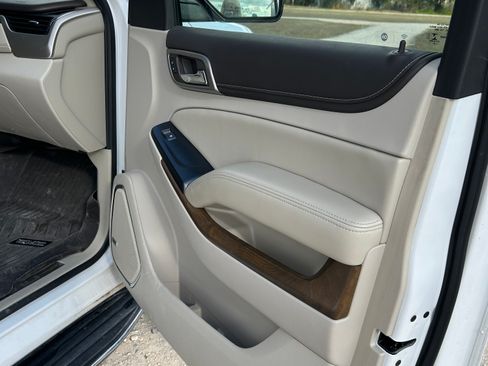 Used 2020 GMC Yukon XL Denali w/ Open Road Package image 10