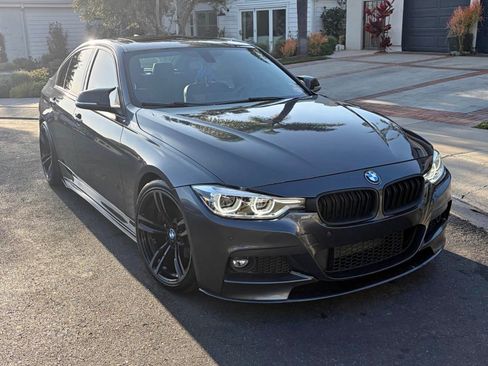 Used 2017 BMW 330i xDrive Sedan AWD/4WD image 1