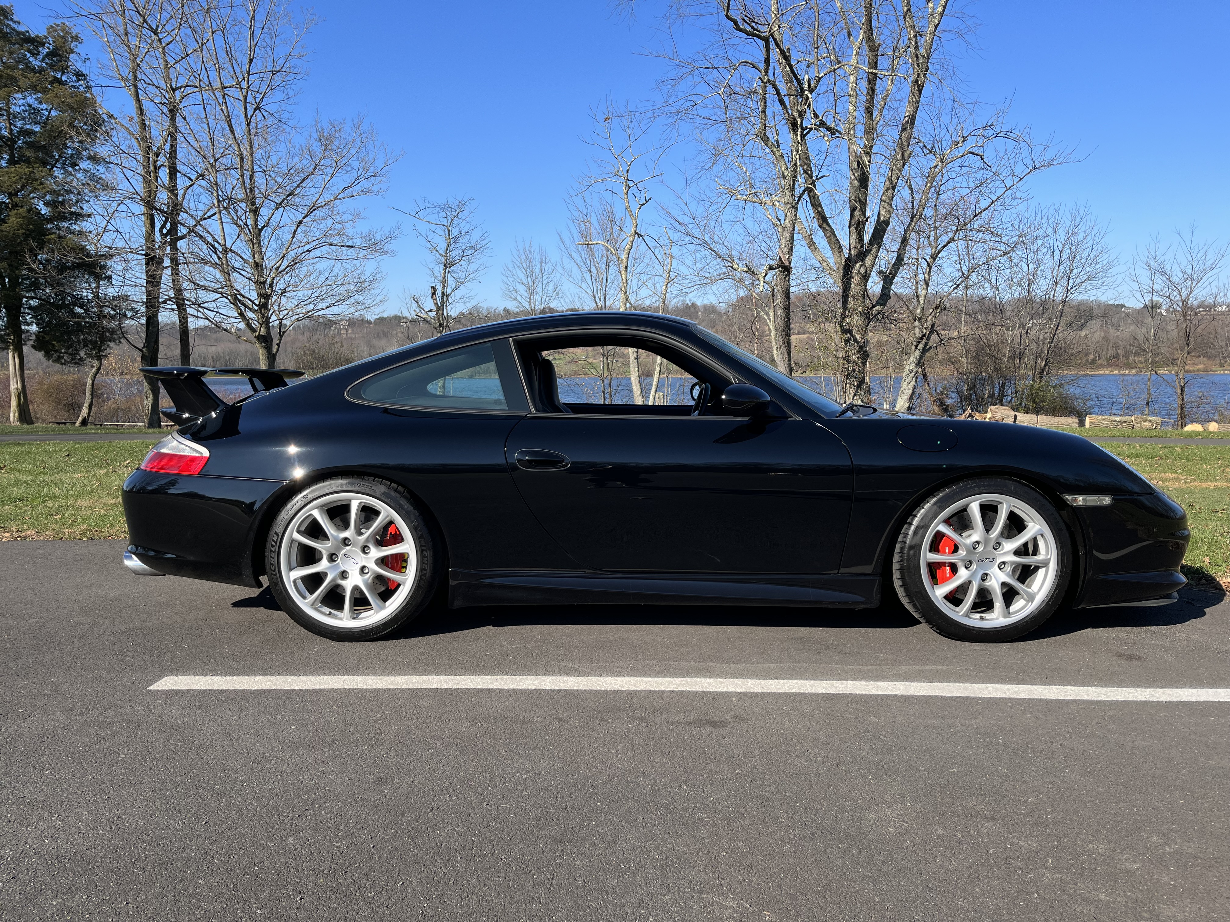Used 2004 Porsche 911 GT3 RWD image 6