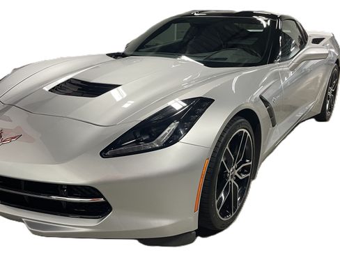 Used 2017 Chevrolet Corvette Stingray Coupe RWD image 1