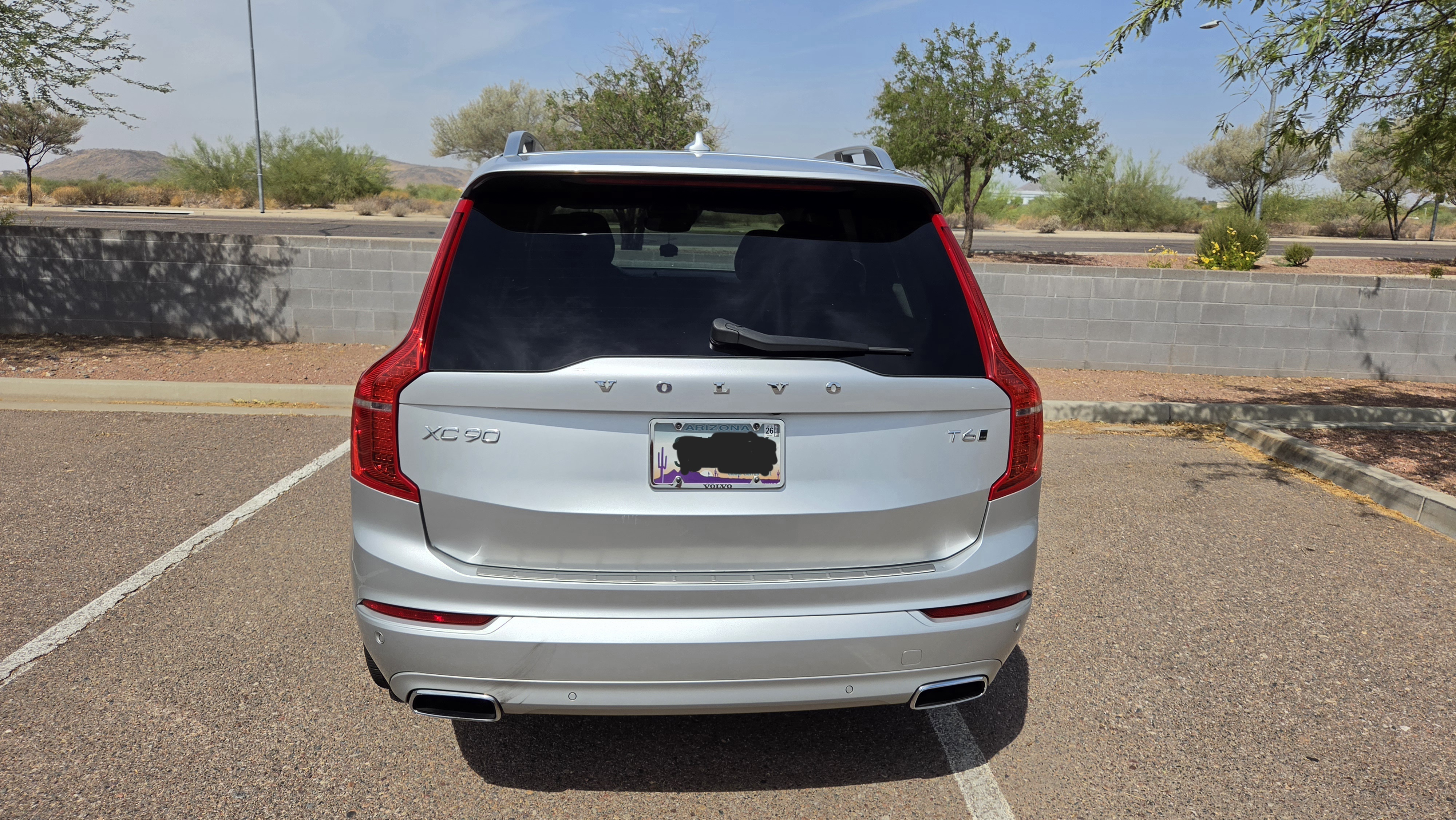 Used 2018 Volvo XC90 T6 Momentum w/ Convenience Package AWD/4WD image 6
