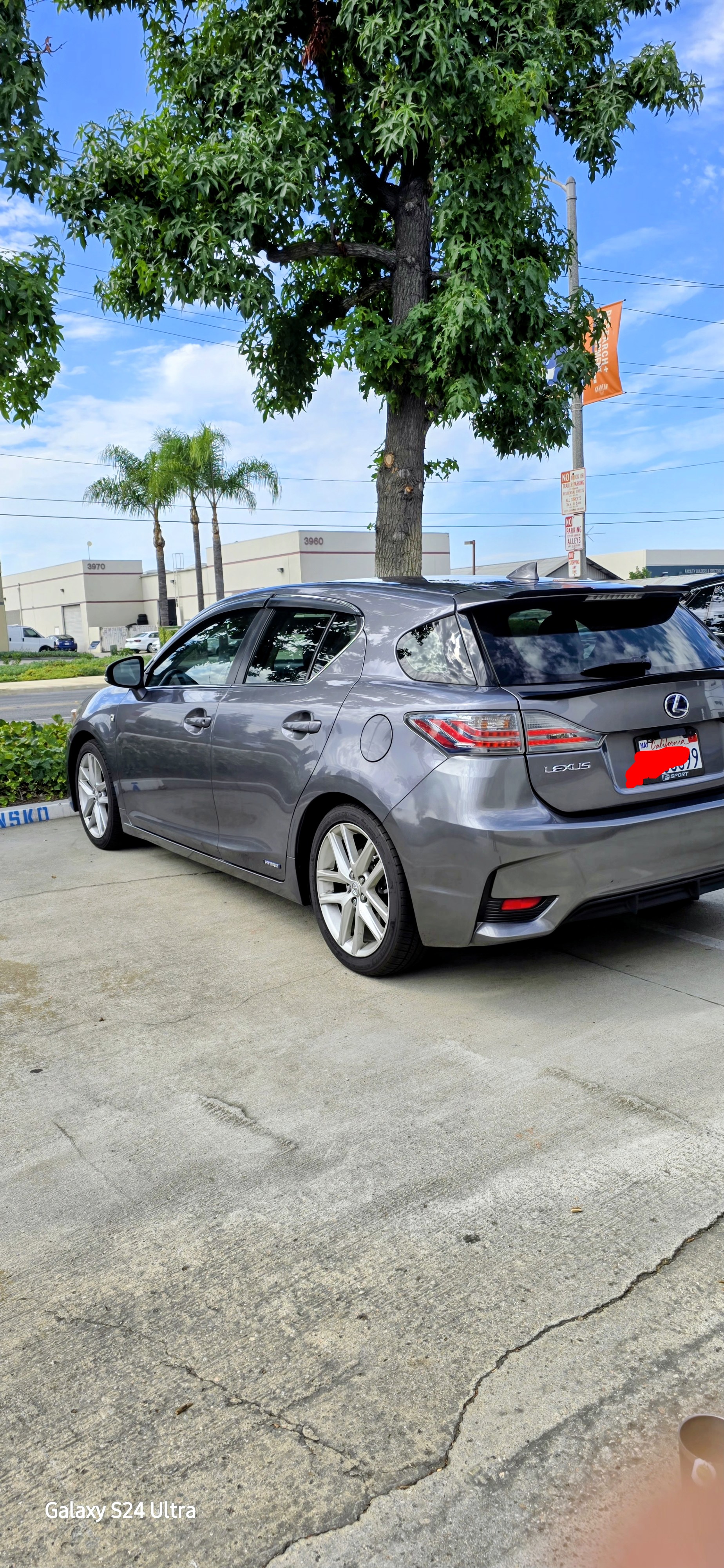 Used 2015 Lexus CT 200h FWD image 15