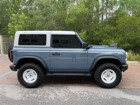 Used 2023 Ford Bronco Heritage Edition AWD/4WD image 9
