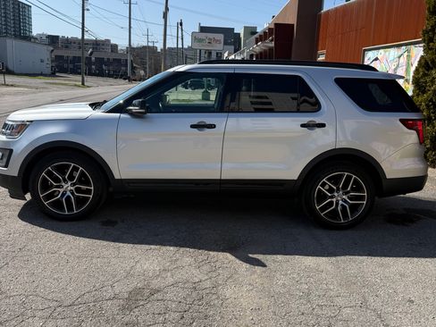 Used 2016 Ford Explorer Sport w/ Equipment Group 401A image 2