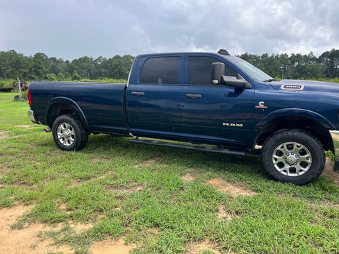 Used 2022 RAM 3500 Tradesman w/ Towing Technology Group AWD/4WD image 1