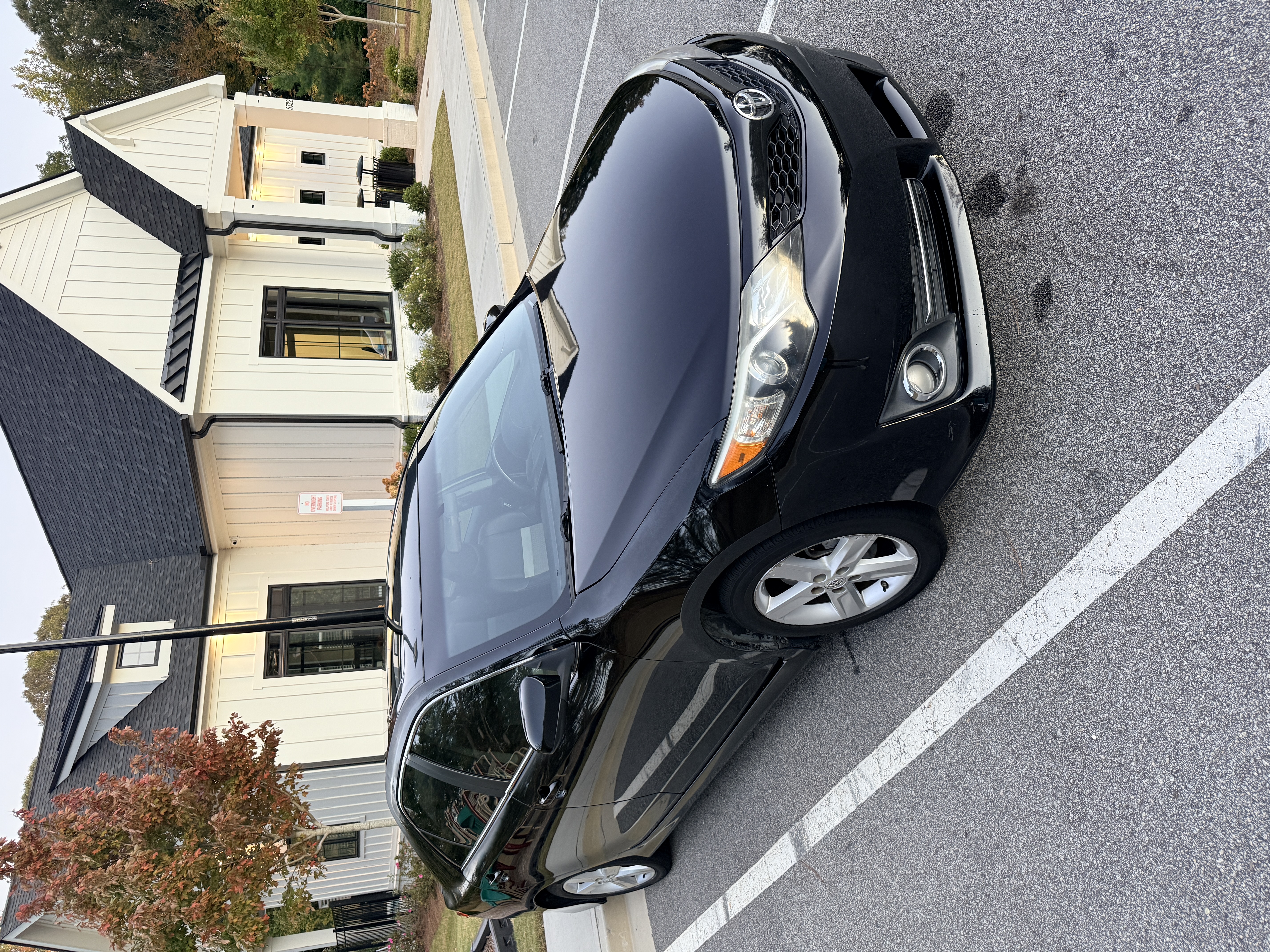 Used 2012 Toyota Camry SE FWD image 10