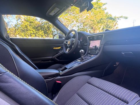 Used 2018 Porsche 911 Carrera T image 21