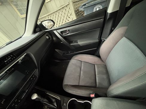 Used 2018 Toyota Corolla LE image 8