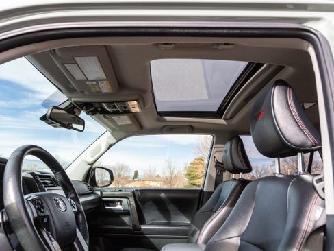 Used 2023 Toyota 4Runner TRD Off-Road Premium image 8