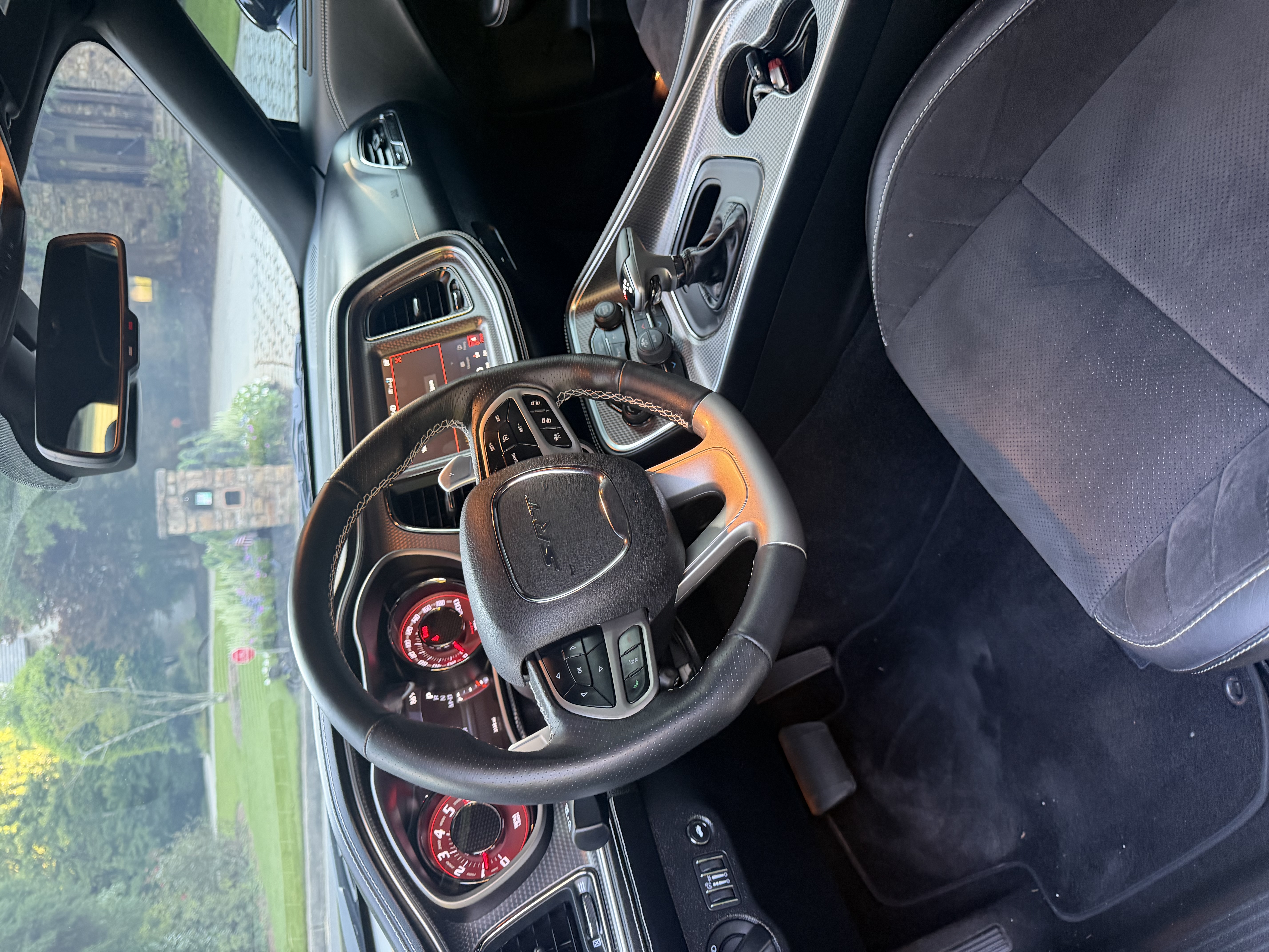 Used 2022 Dodge Challenger SRT Hellcat RWD image 6